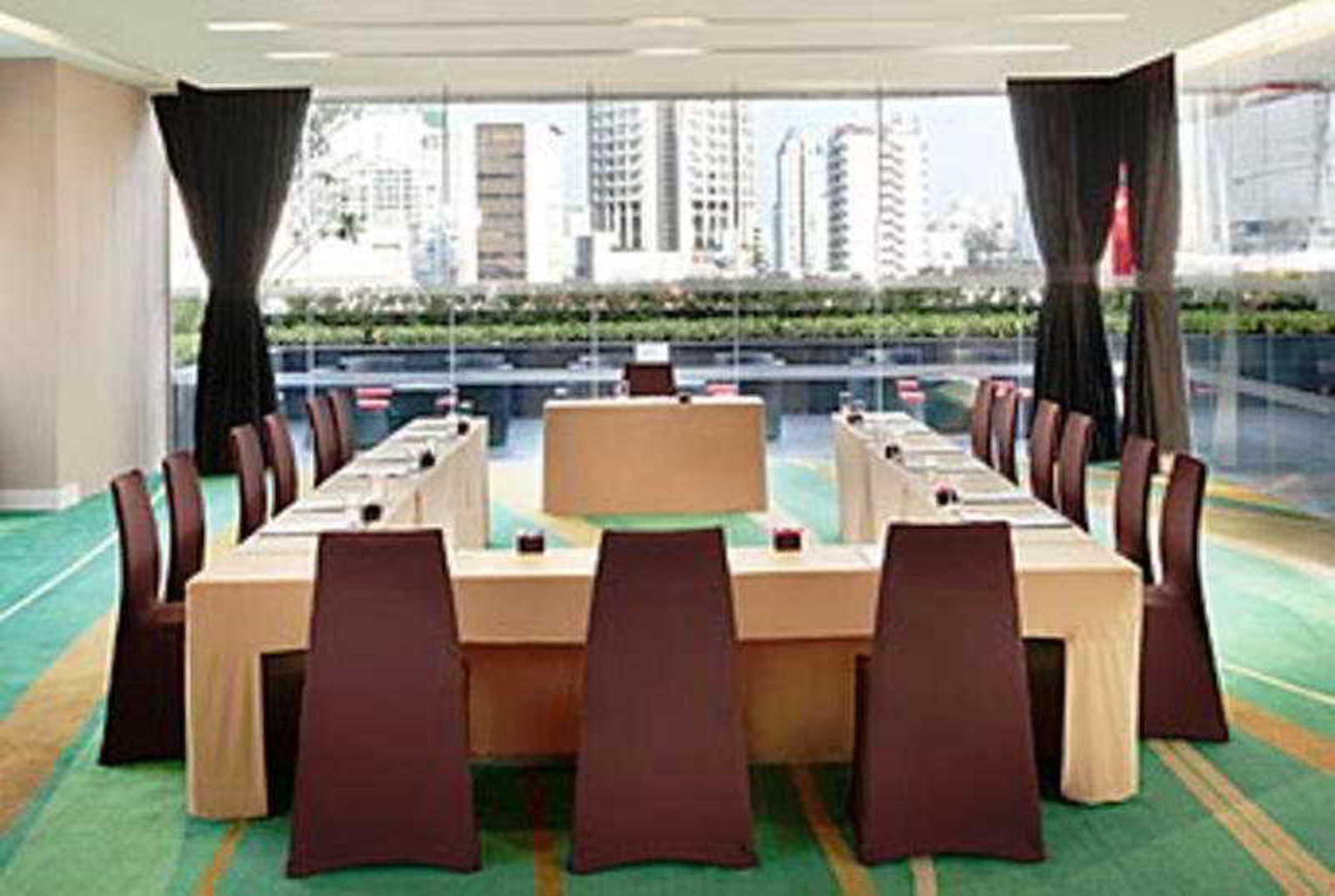 Four Points By Sheraton Bangkok, Sukhumvit 15 Εξωτερικό φωτογραφία